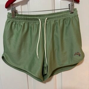 Tracksmith Van Cortlandt Shorts in Green Size Small NWOT
